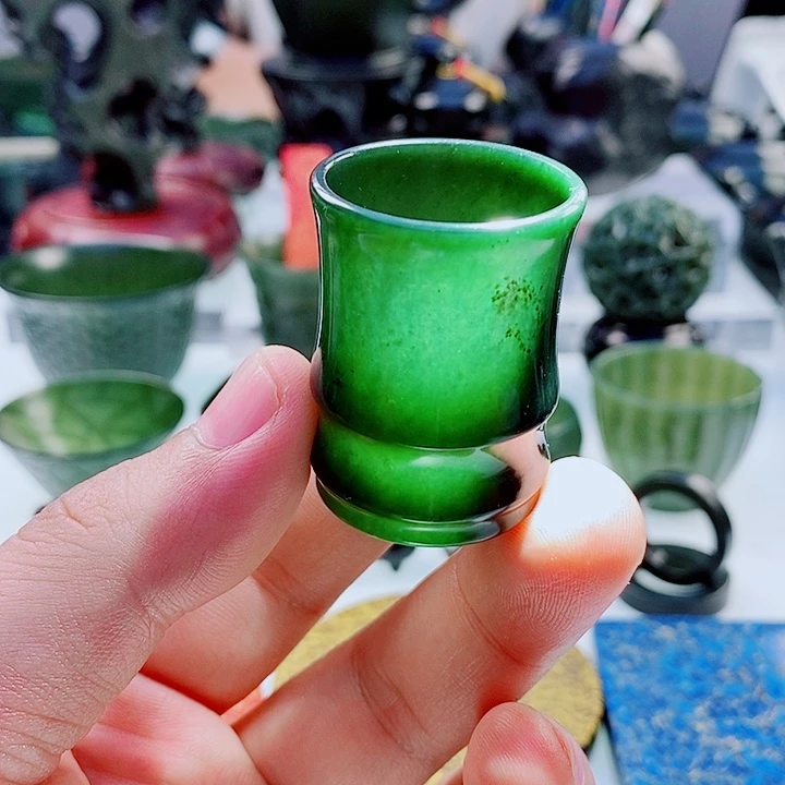 未镶嵌和田玉（青玉）把件