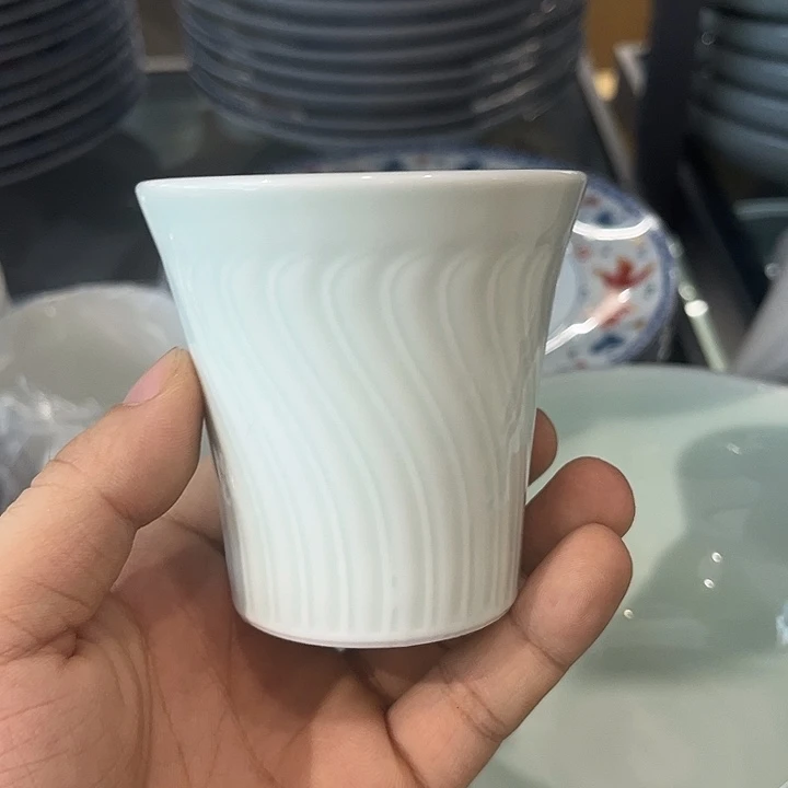 宋青芙蓉手握杯陶瓷