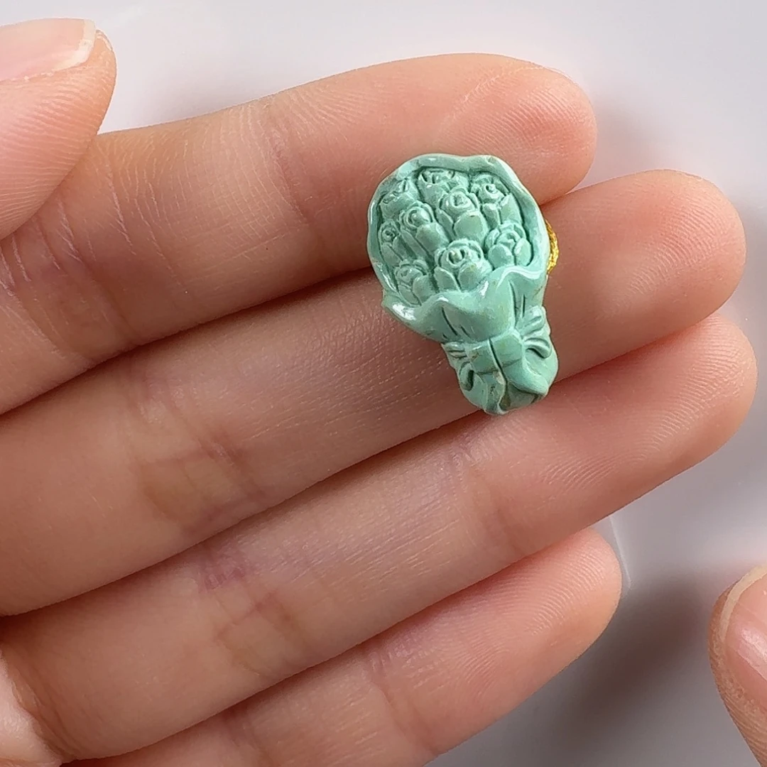 绿松石未镶嵌珠宝奇石