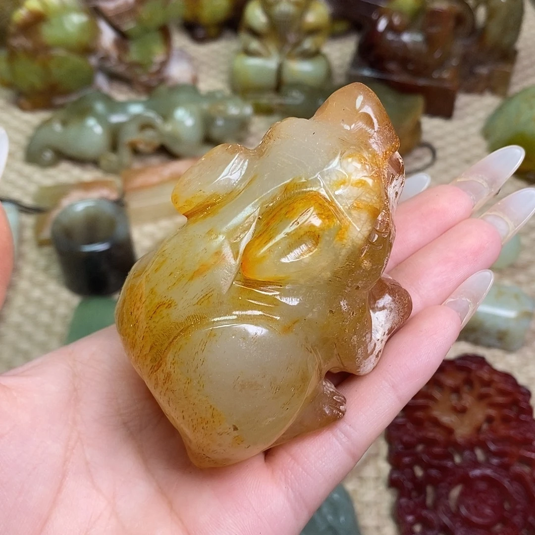 未镶嵌蛇纹石玉颈饰