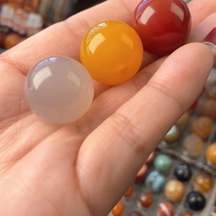 玛瑙/玉髓珠宝半成品未镶嵌憨*20mm3个