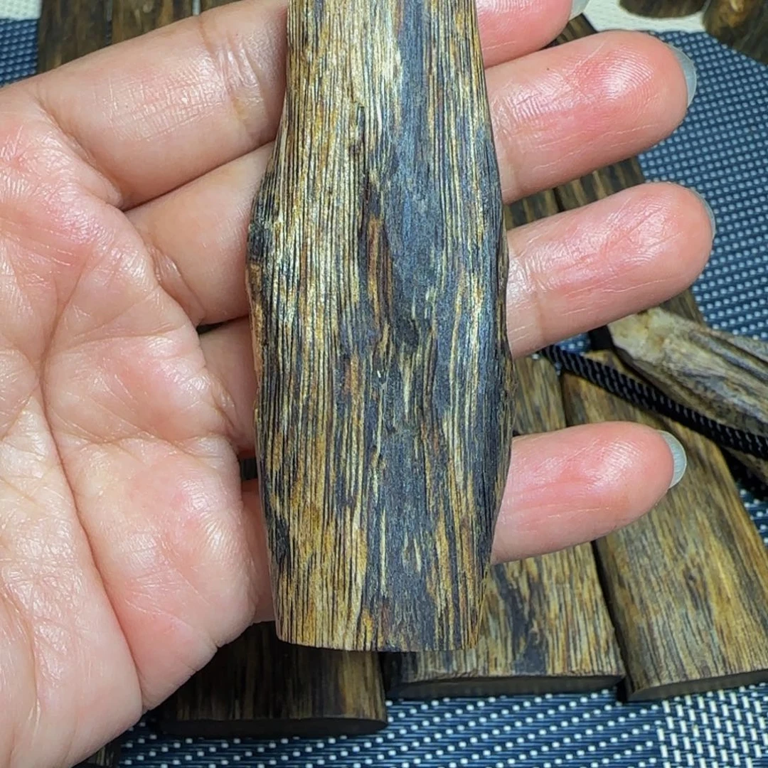 木博*高油老料挂件、11.6克.