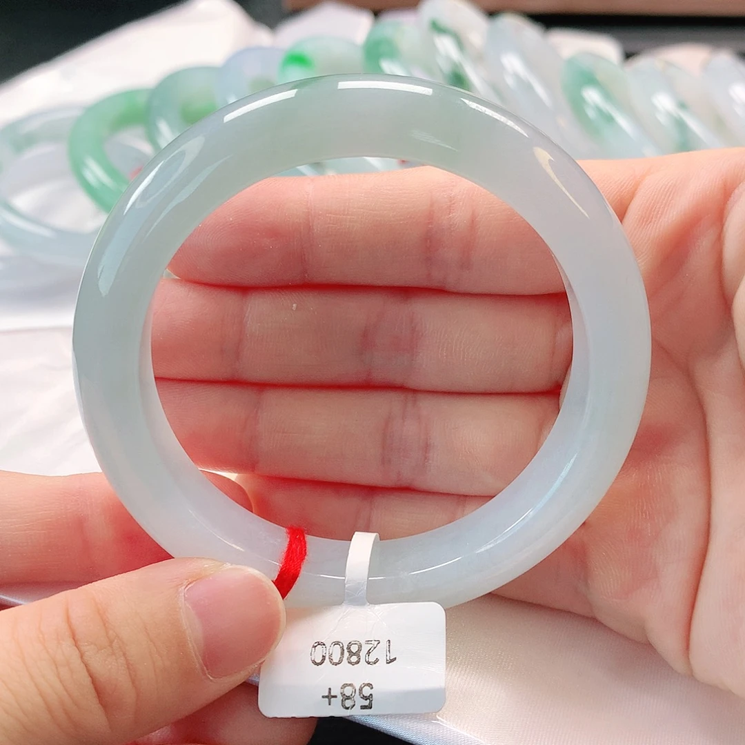 翡翠未镶嵌手镯缅甸A货翡翠手镯