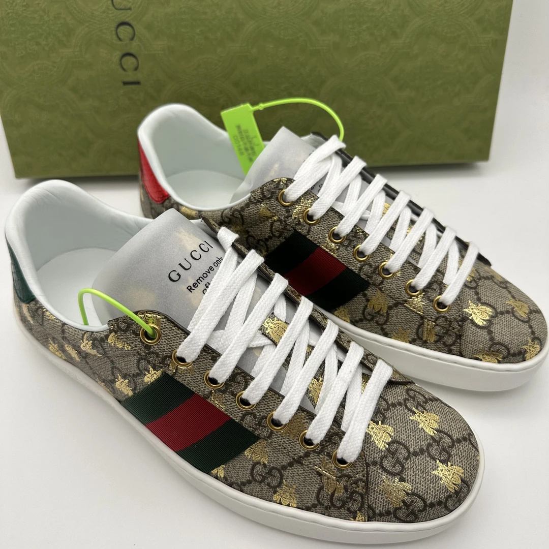 未使用 GUCCI/古驰 40欧码/烫金蜜蜂图案男士时尚板鞋/全套