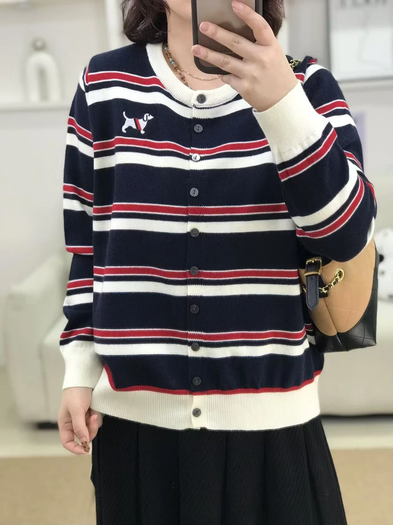 {莹莹推荐}3817秋季大码女装经典条纹刺绣标毛衫开衫