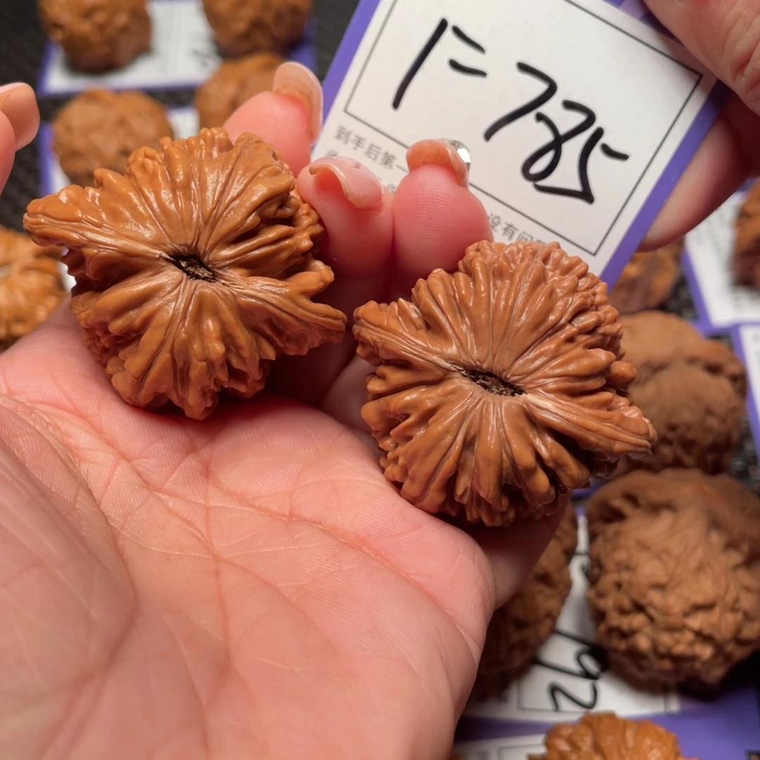 把件桃核785号楼子43