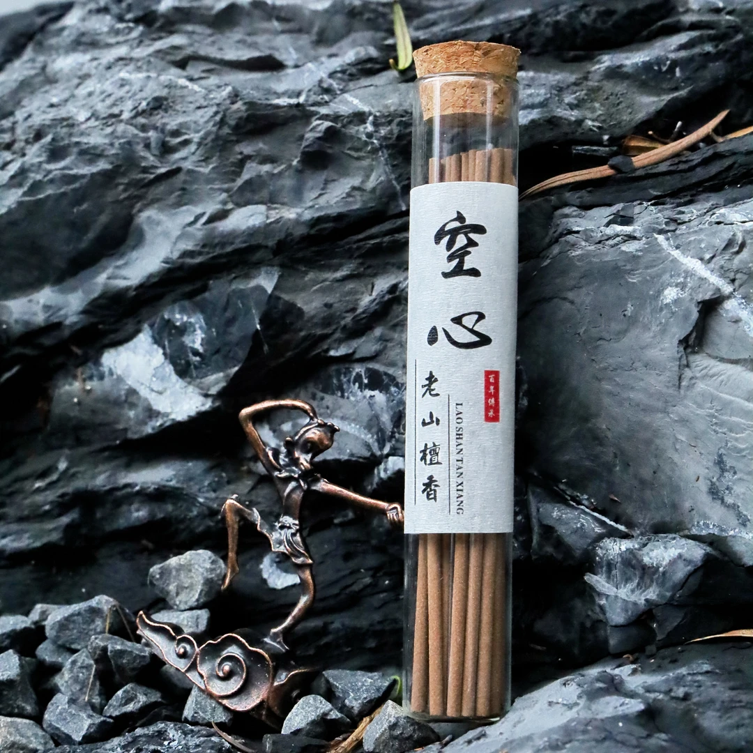 老山檀手工空心香8克+齐天大圣脚踏祥云款香插
