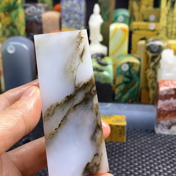 云南石合****室青田石印章石