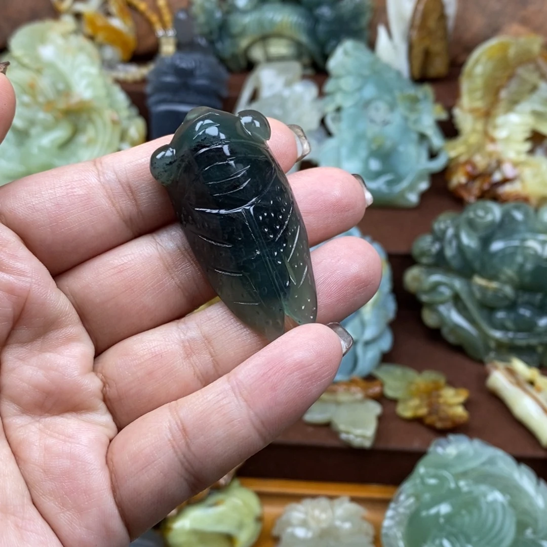 蛇纹石玉未镶嵌吊坠(赠链)