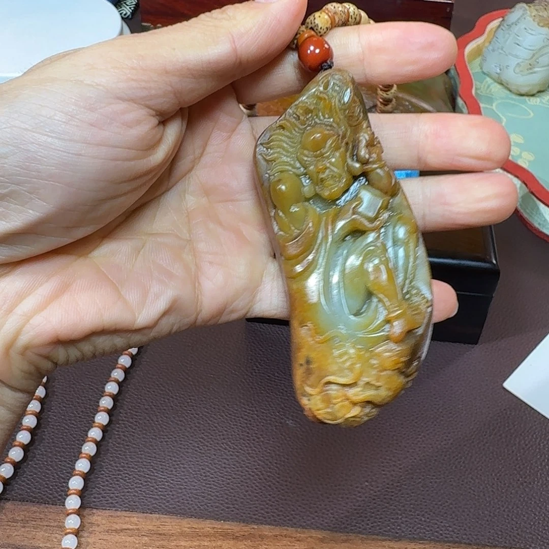 未镶嵌和田玉（糖玉）挂件