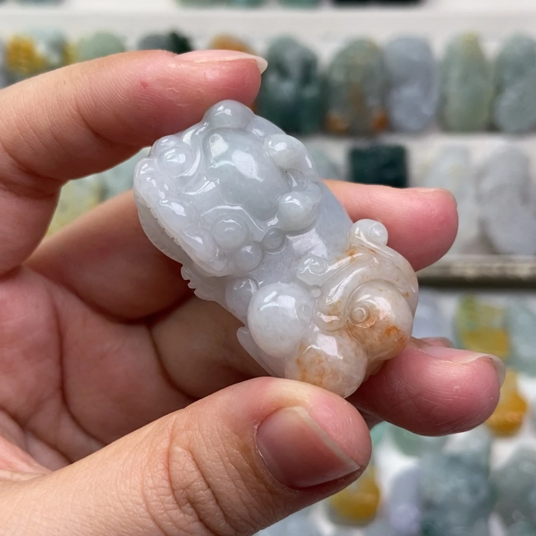 翡翠吊坠(赠链)未镶嵌