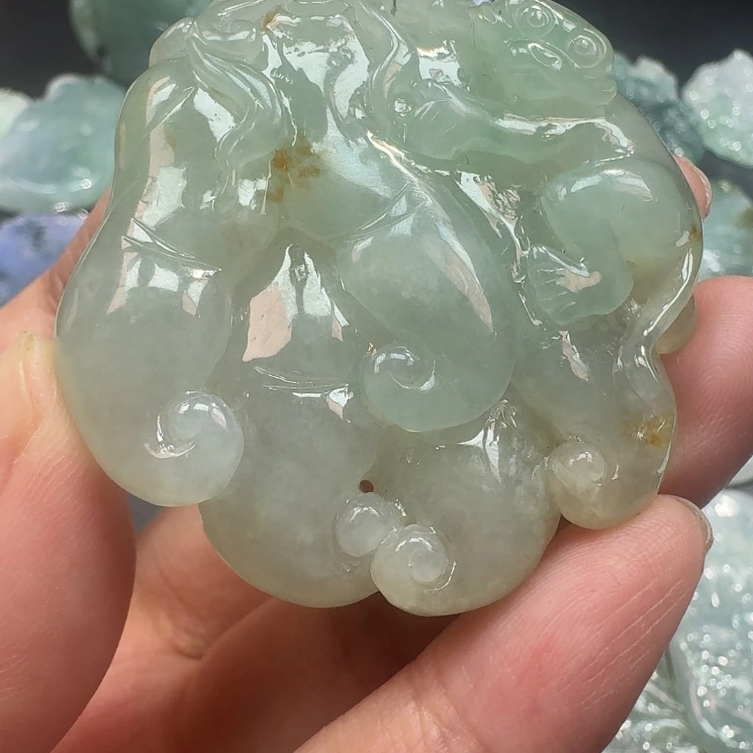 翡翠未镶嵌颈饰吊坠