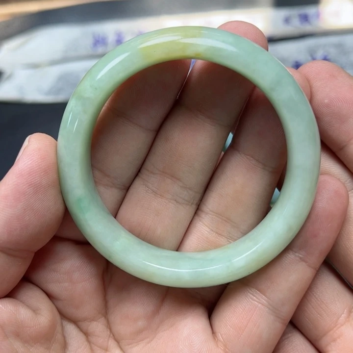 似***华定制翡翠未镶嵌翡翠57.7