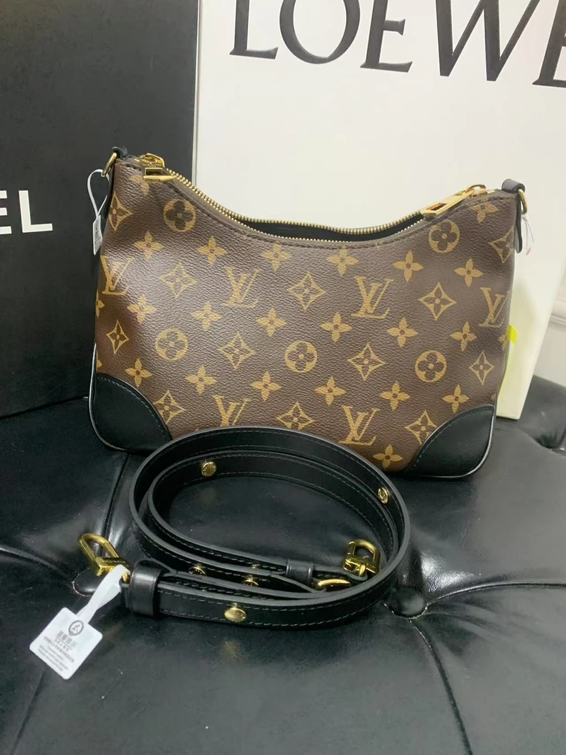 LouisVuitton/路易威登 斜挎包 黑色拼皮牛角 mx7081/2502