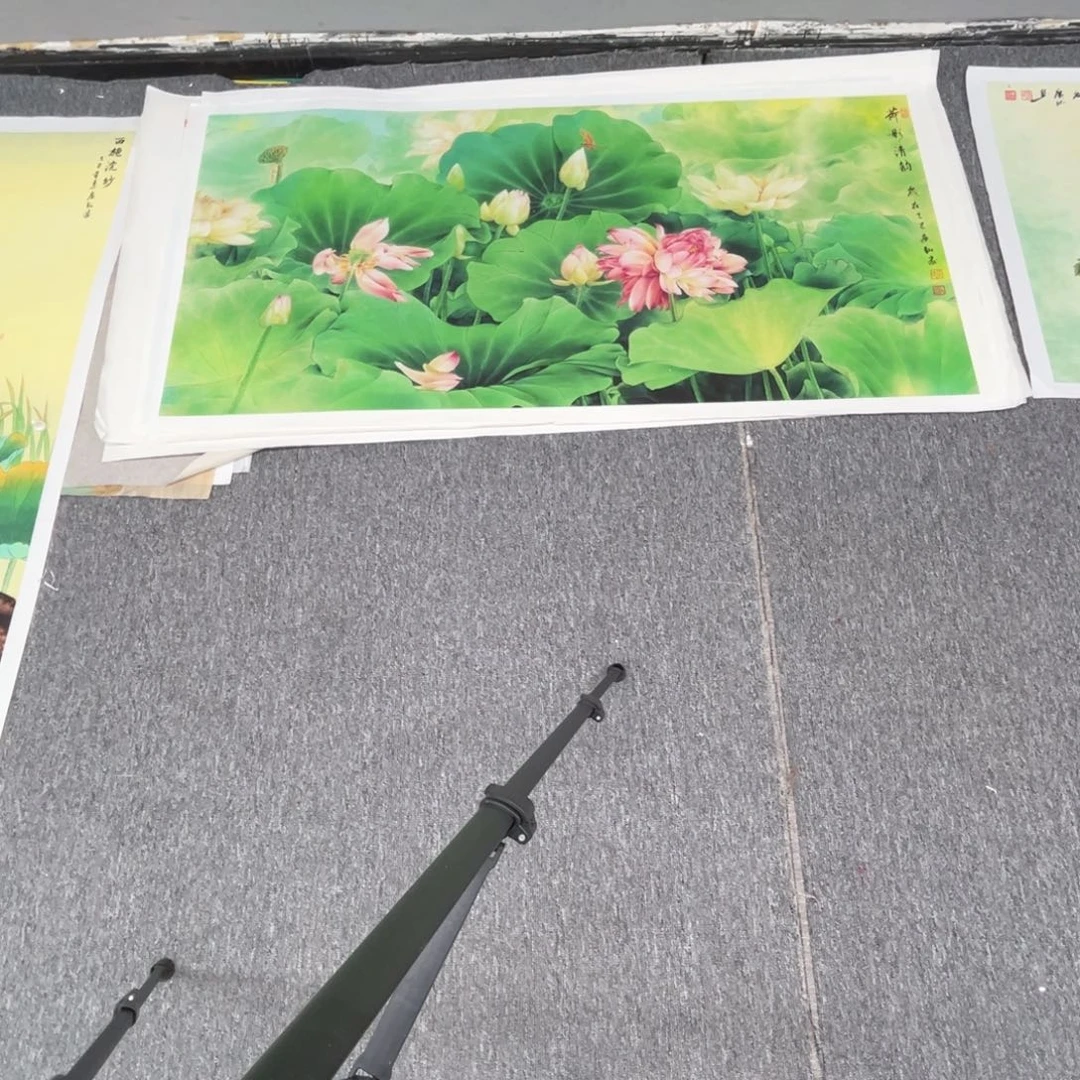 吳***东国画吴问哥四尺荷花工笔作品