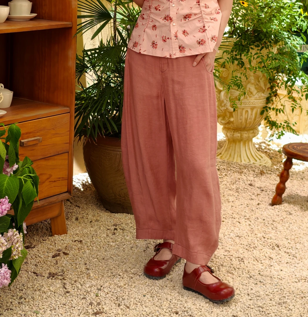 显瘦文艺质感长条麻亲肤薄款百搭弯刀裤P106521