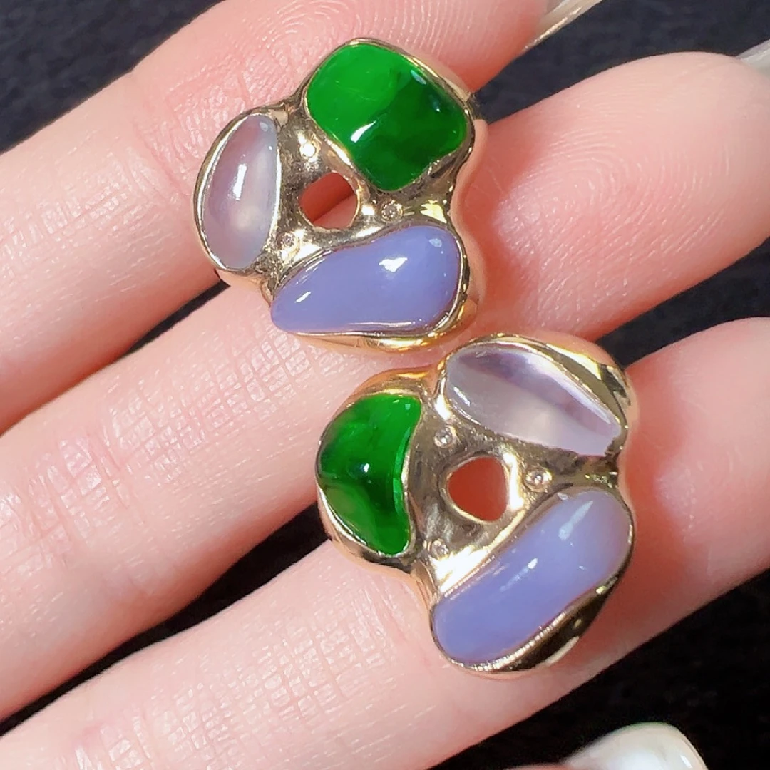 翡翠18K金镶嵌耳饰签收后24小时鉴赏期，过时不退