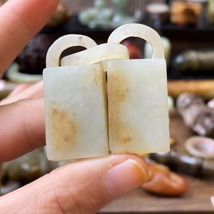 和田玉（糖玉）未镶嵌颈饰