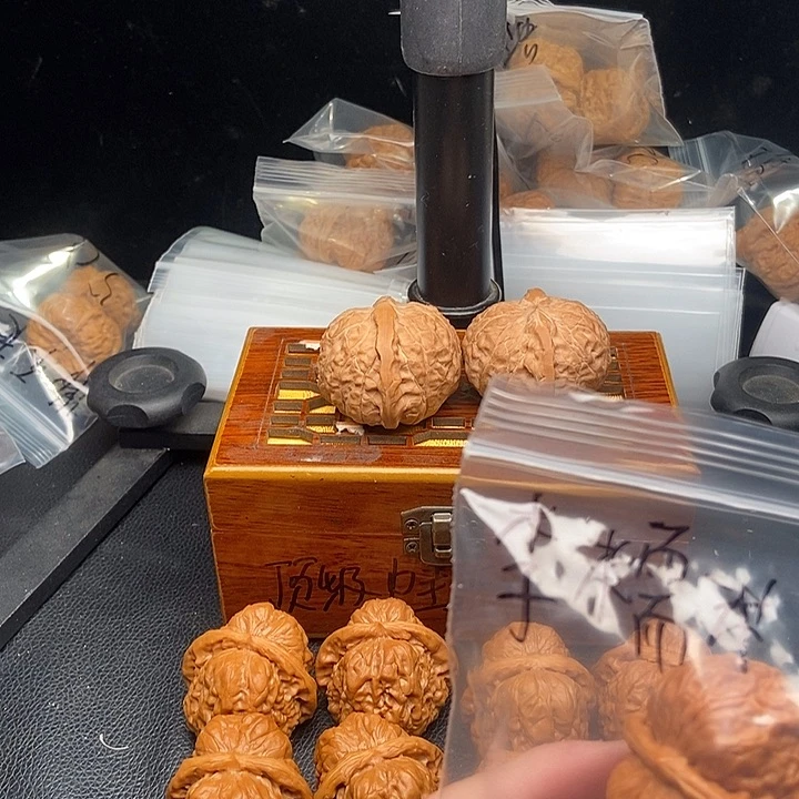 桃核吊坠李**?247865899 8800