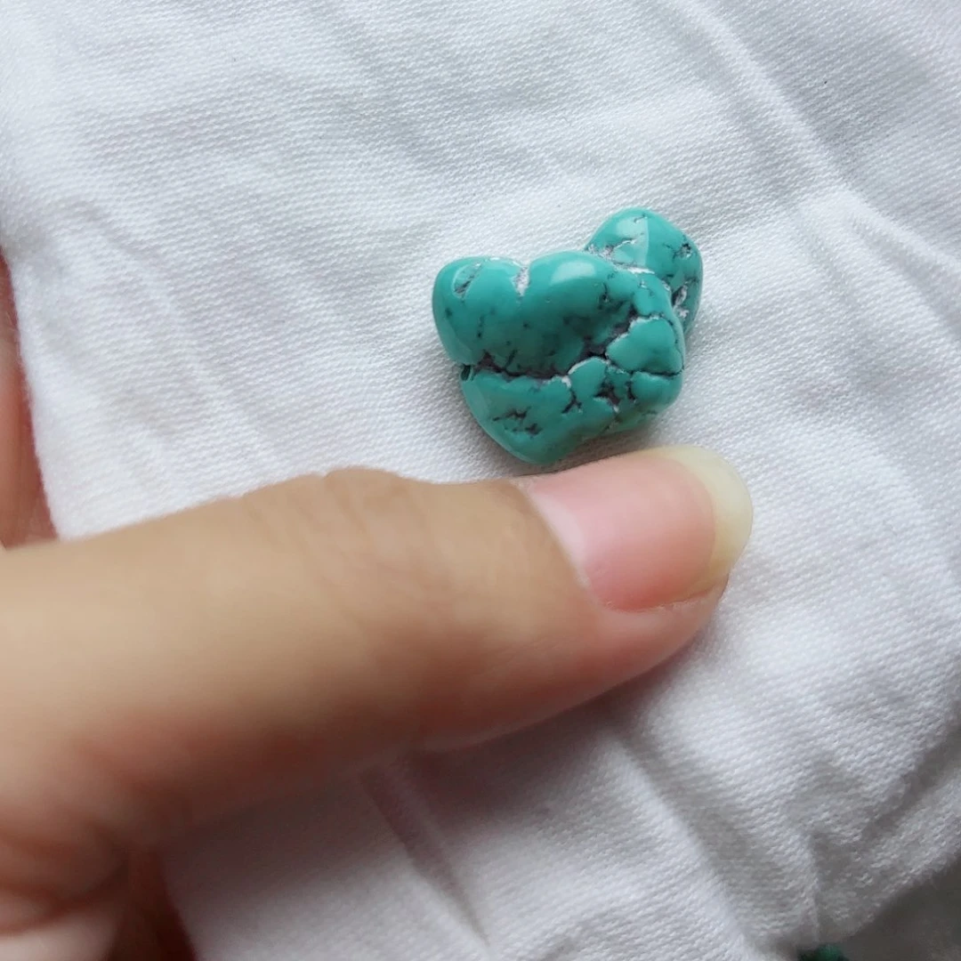 未镶嵌绿松石珠宝奇石