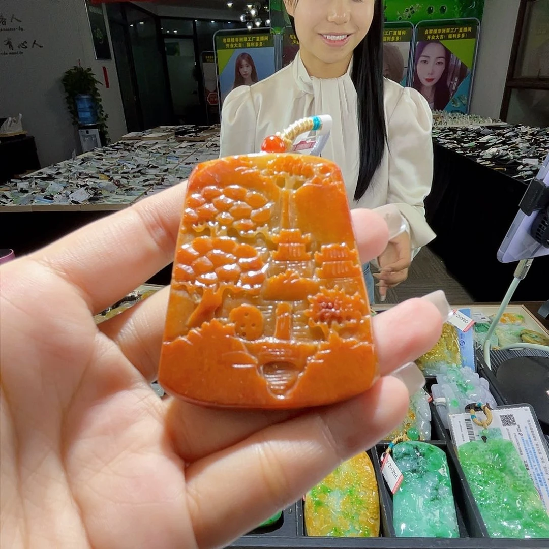 颈饰未镶嵌翡翠一