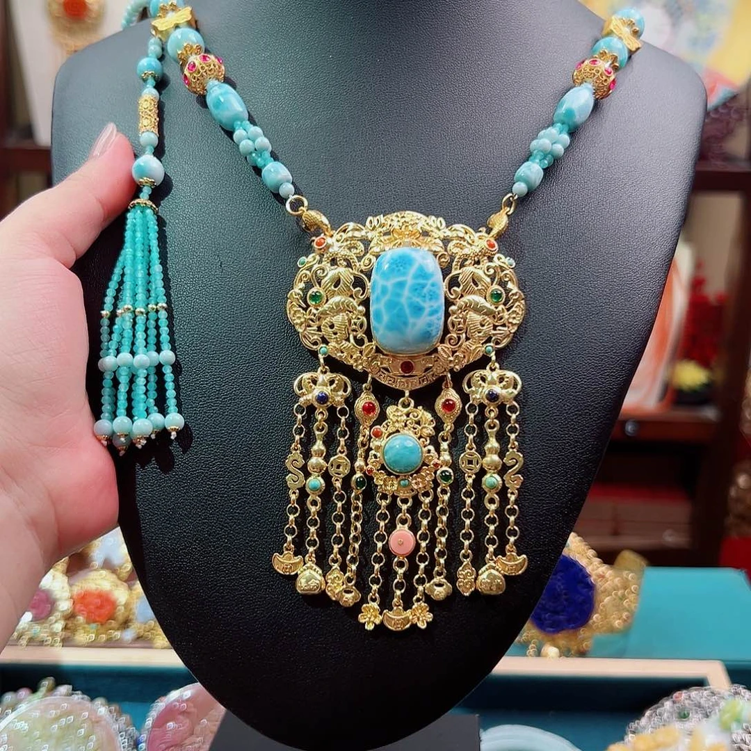 颈饰针钠钙石未镶嵌暗**醺国风