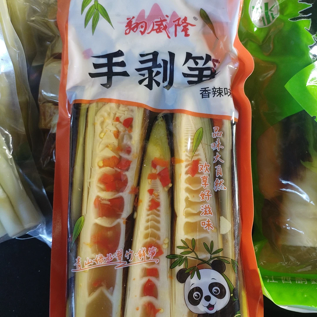 开袋即食手剥笋嫩笋尖脆嫩爽口香辣泡椒休闲解馋笋尖新鲜嫩笋尖