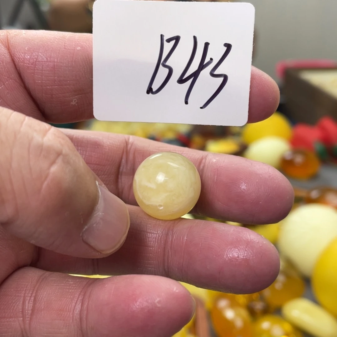 手链琥珀未镶嵌多样性发，发其中一件