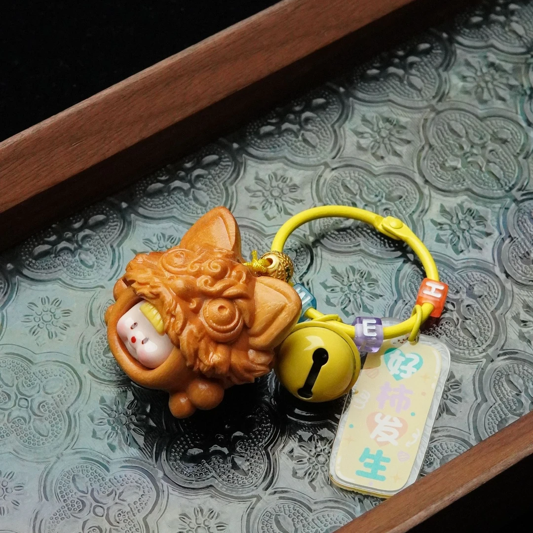 多妹 天然芭比檀木雕刻醒狮43*42*41mm挂件