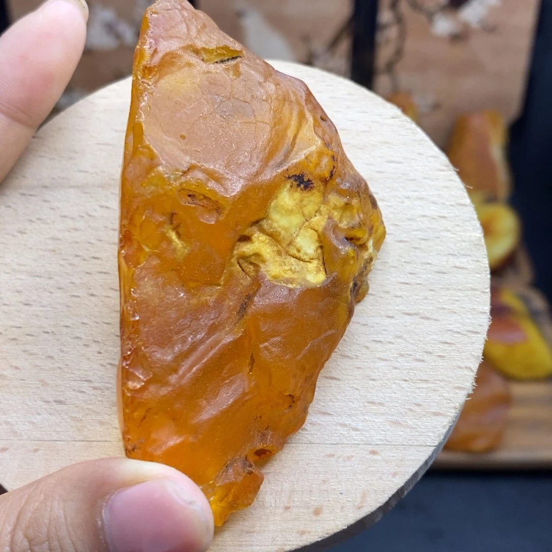 定制琥珀未镶嵌梨