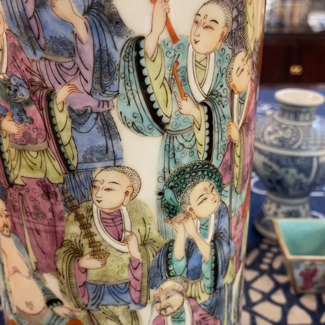 松***阁粉彩十八罗汉帽筒一对