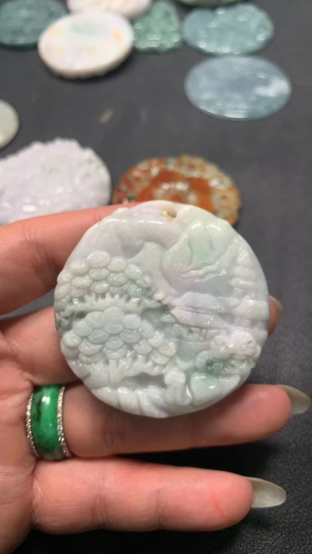 天然缅甸翡翠牌子