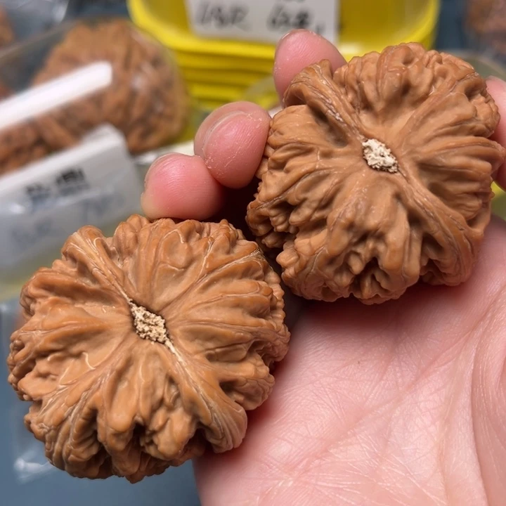 文玩核桃吊坠43-35576-05