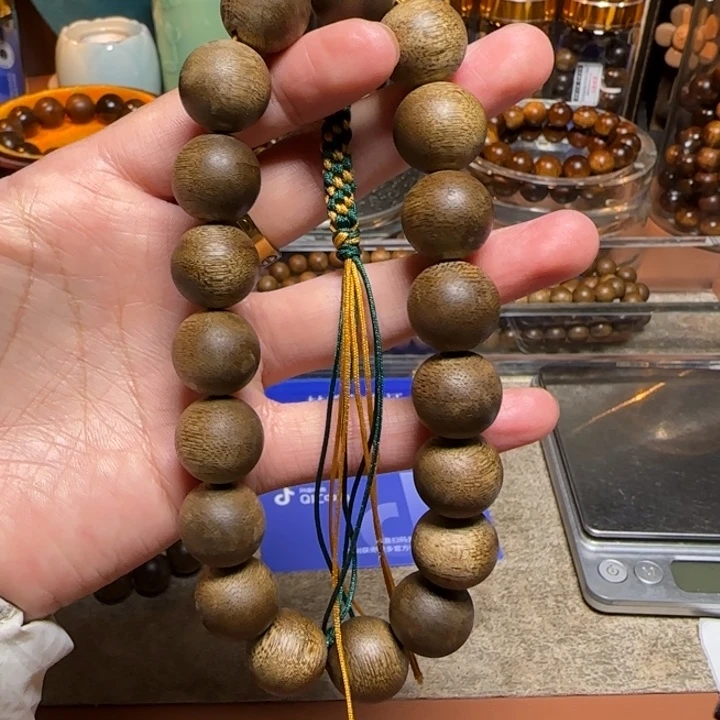 3***8手串沉香富国岛收藏级药白奇16mm手持