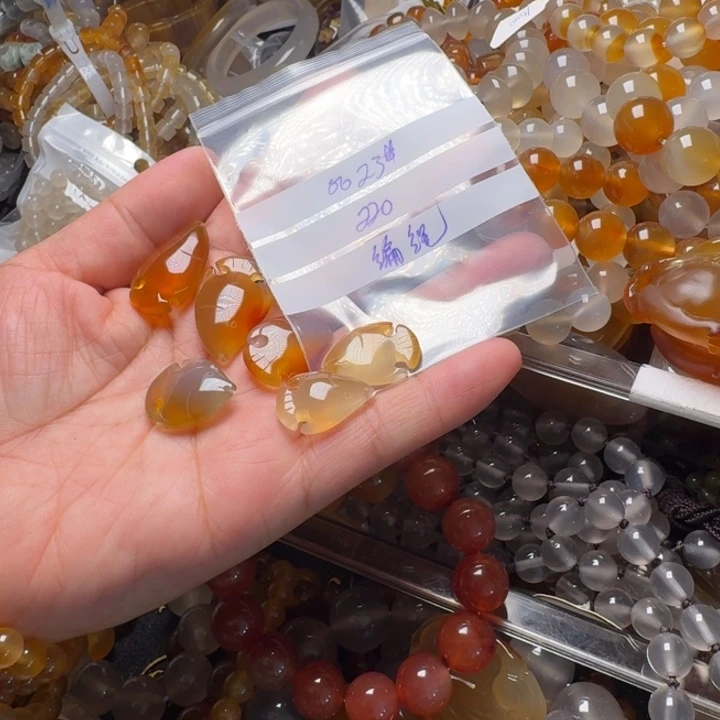 星***星玛瑙/玉髓颈饰未镶嵌0023