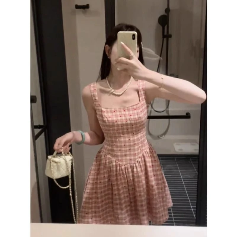 纯欲风甜美短裙夏季收腰显瘦韩系miu系俏皮少女格纹吊带连衣裙女