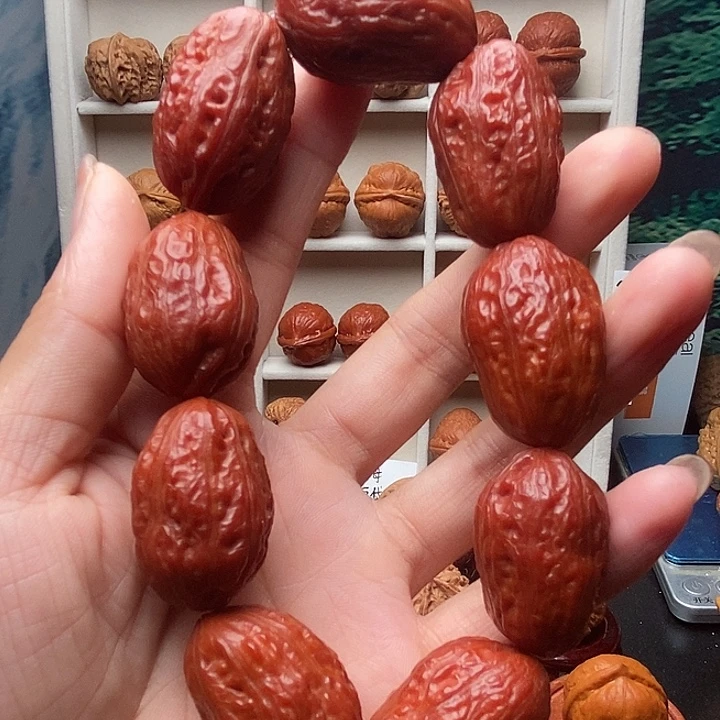 文玩核桃吊坠手串