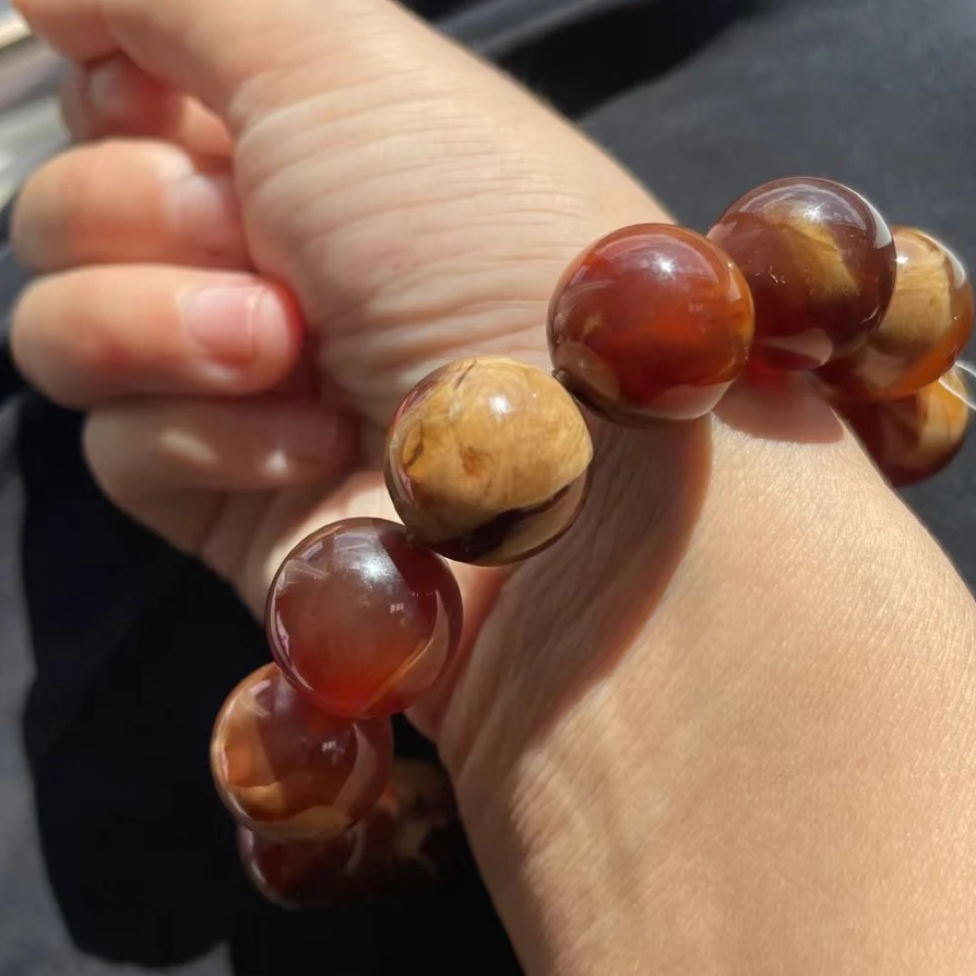 精品:橘红蜜飘白花精美手串，无杂裂，规格:17.5mm左右，克重:38.1，