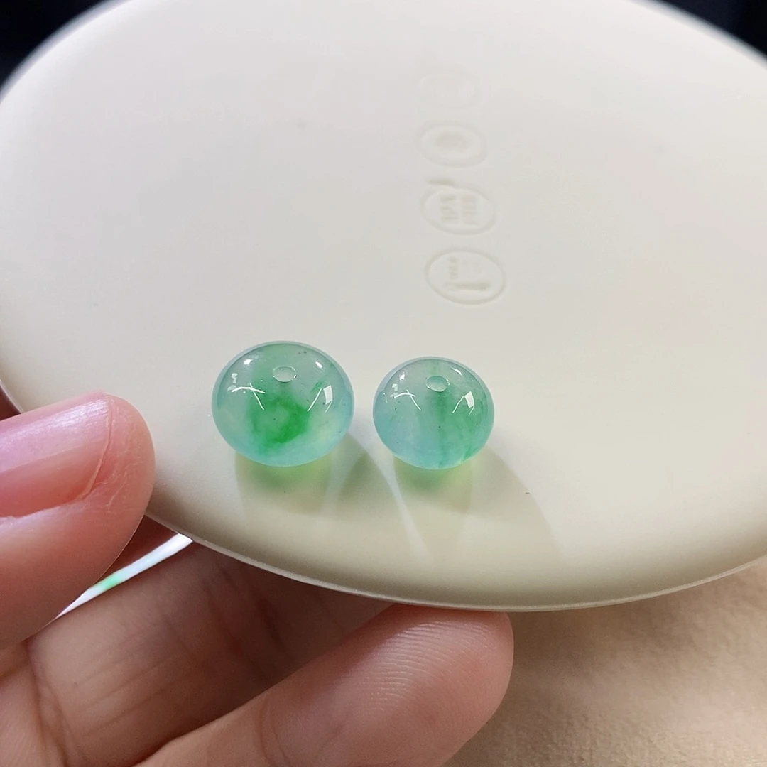 翡翠挂件未镶嵌鼓珠