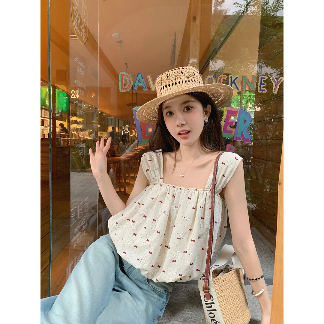 张贝贝 莫桑情书 色织提花 蝴蝶结印花刺绣花苞吊带
