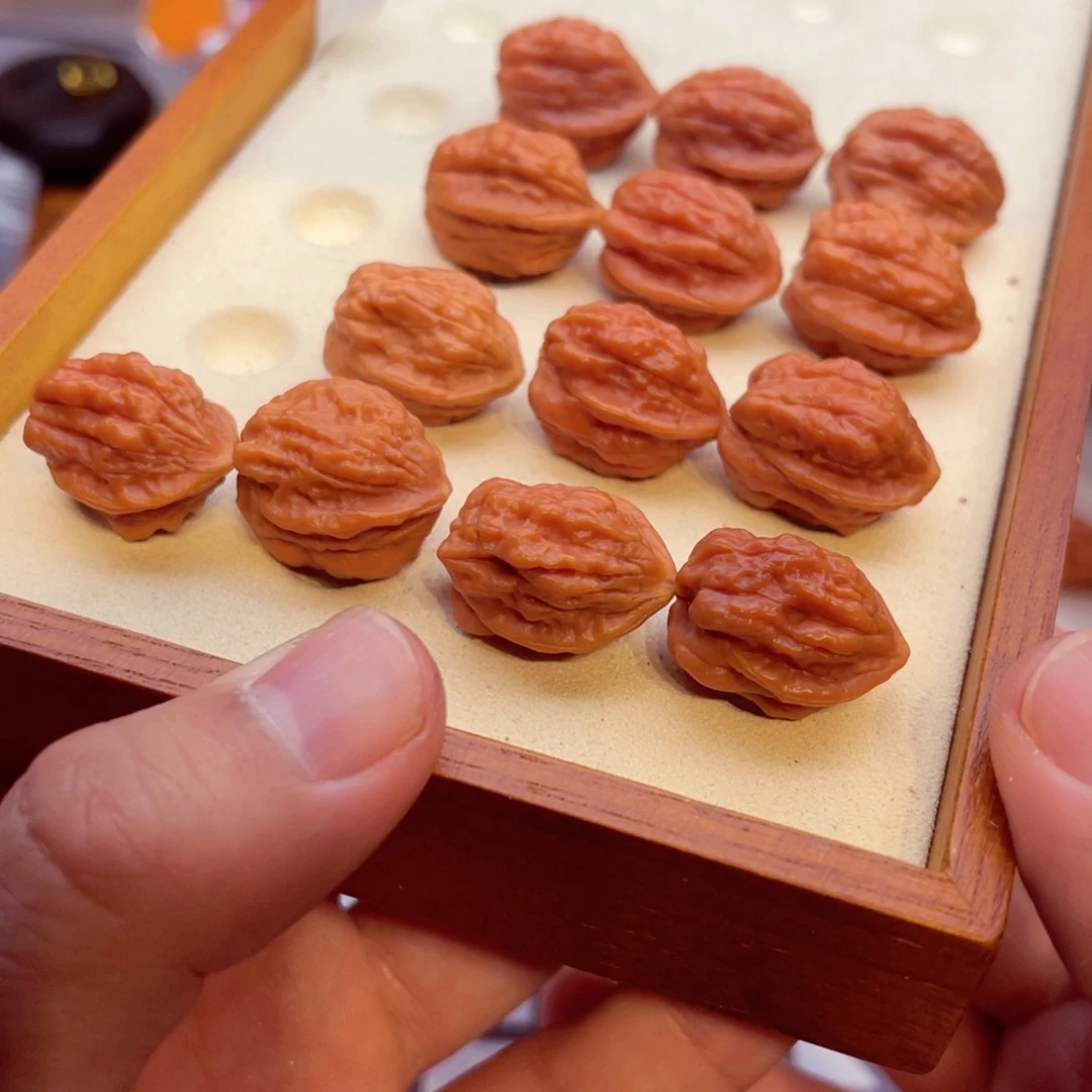 文玩核桃手串蛤蟆头