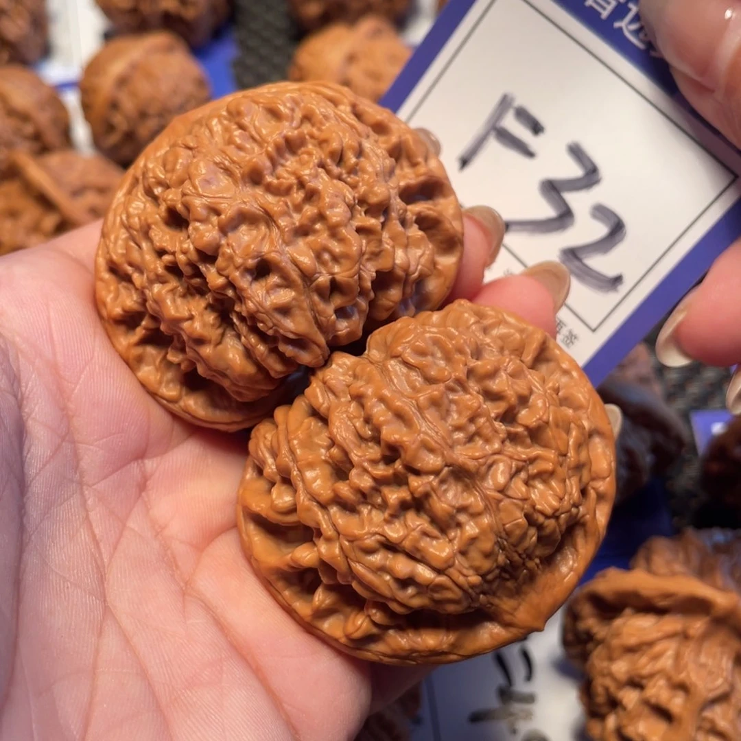 文玩核桃吊坠32号官帽48