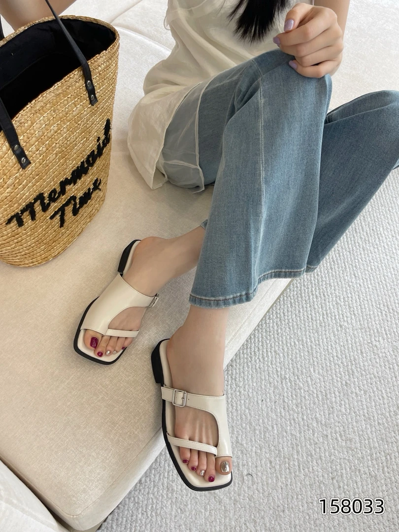【唯品专属】a447，夹趾半拖158033