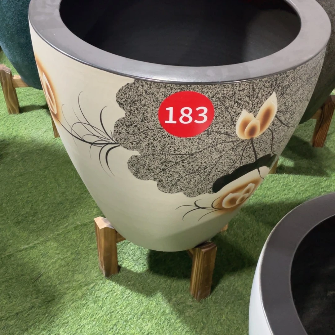 育***方景德镇陶瓷艺术博物有限公司是一