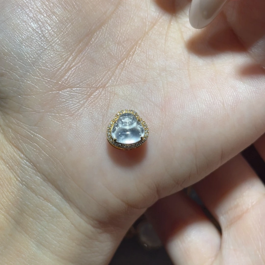 【闪购商品】颈饰18K金镶嵌翡翠