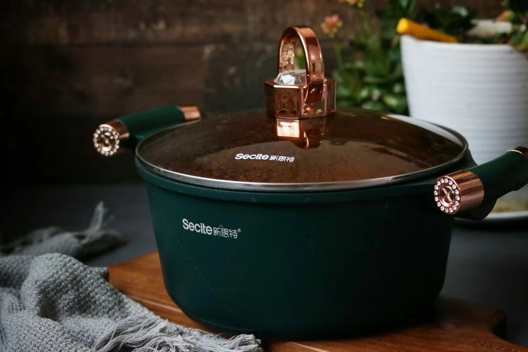 新思特不粘锅汤锅24cm