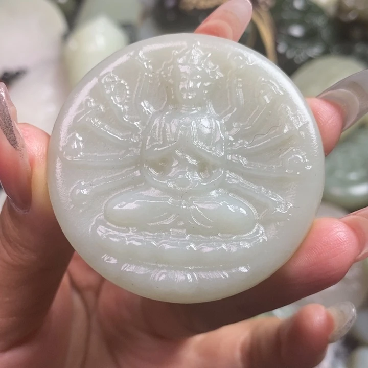 和田玉未镶嵌颈饰欣****E