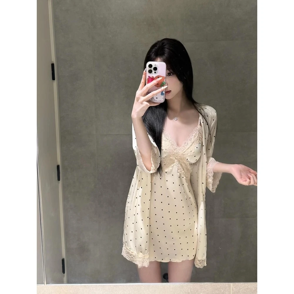 夏季显瘦蕾丝性感带胸垫吊带冰丝睡衣2025年女春秋家居服睡裙套装