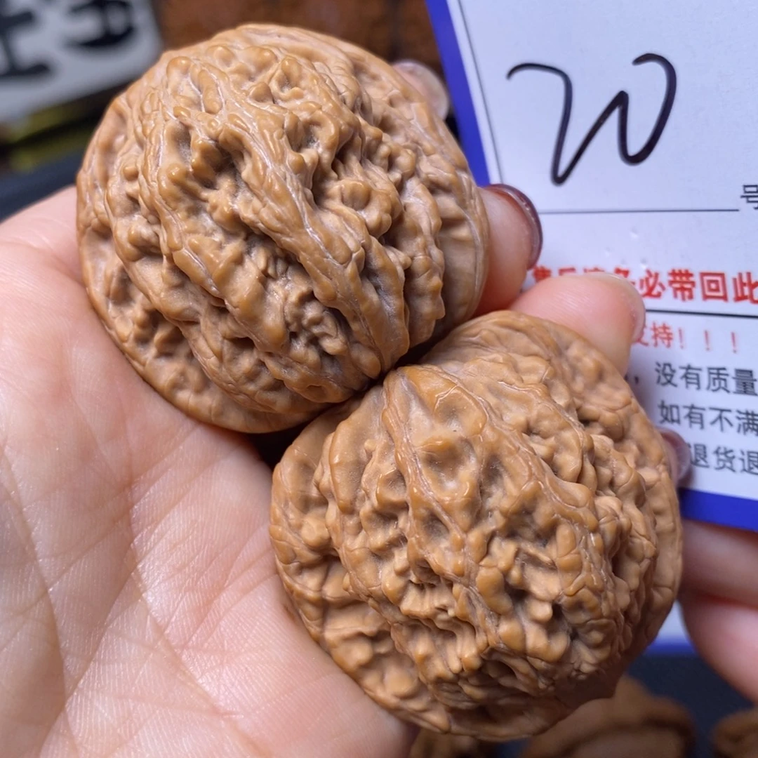 文玩核桃把件42虎头20全