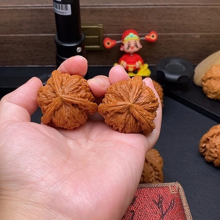 A***x把件文玩核桃白奔